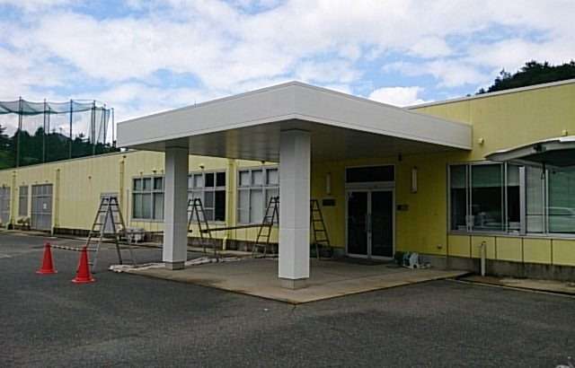 ゲート、付帯物塗装　佐賀市富士町　㈱プロセスラボミクロン