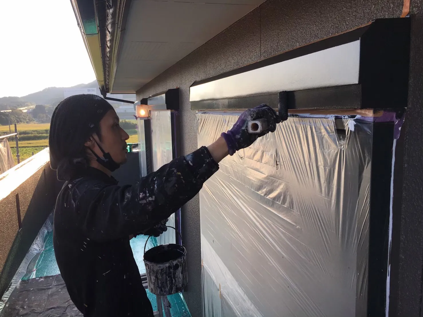 神埼市神埼町的 シャッターボックス塗装 2液型シリコン樹脂仕様