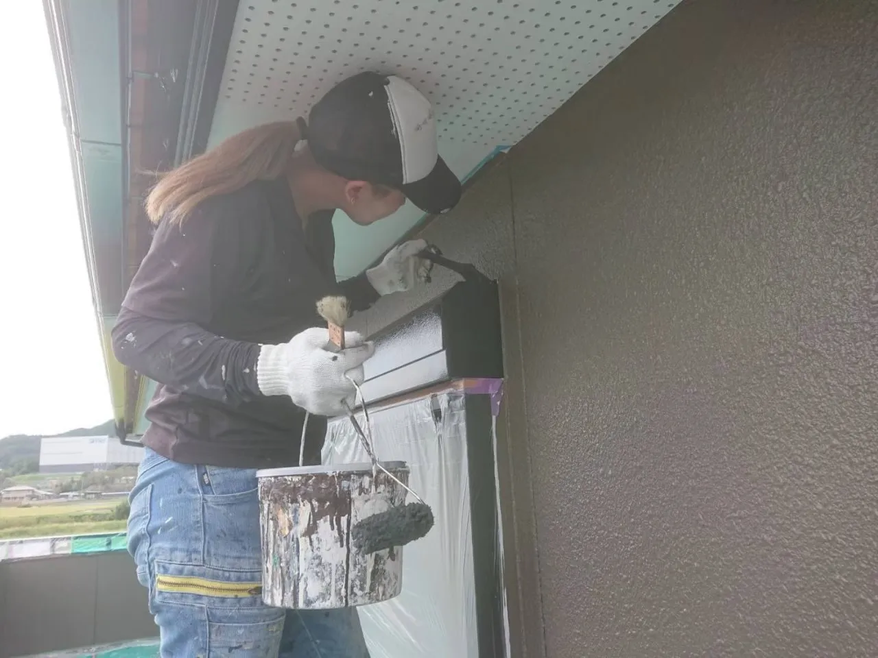 神埼市神埼町的 シャッターボックス塗装 2液型シリコン樹脂仕様