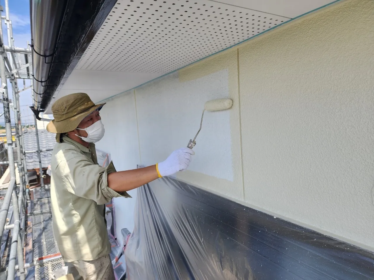 神埼市姉川 外壁塗装 中塗り 上塗り