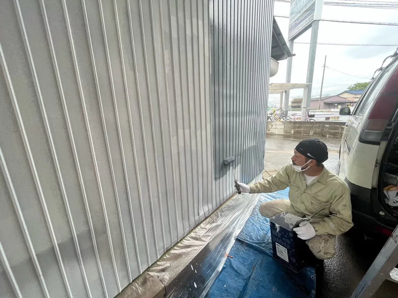 神埼市姉川 トタン小屋塗装工事 外壁塗装 中塗り 上塗り